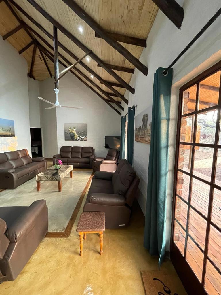 Kruger Wild Dog Inn Marloth Park Luaran gambar