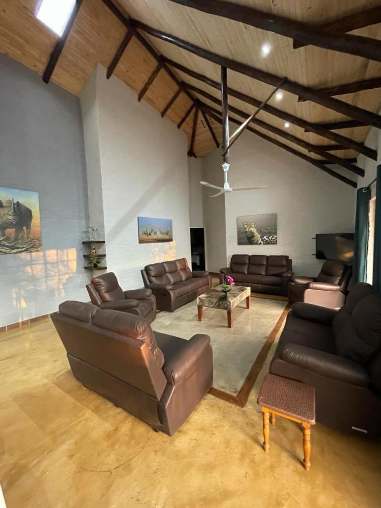 Kruger Wild Dog Inn Marloth Park Luaran gambar