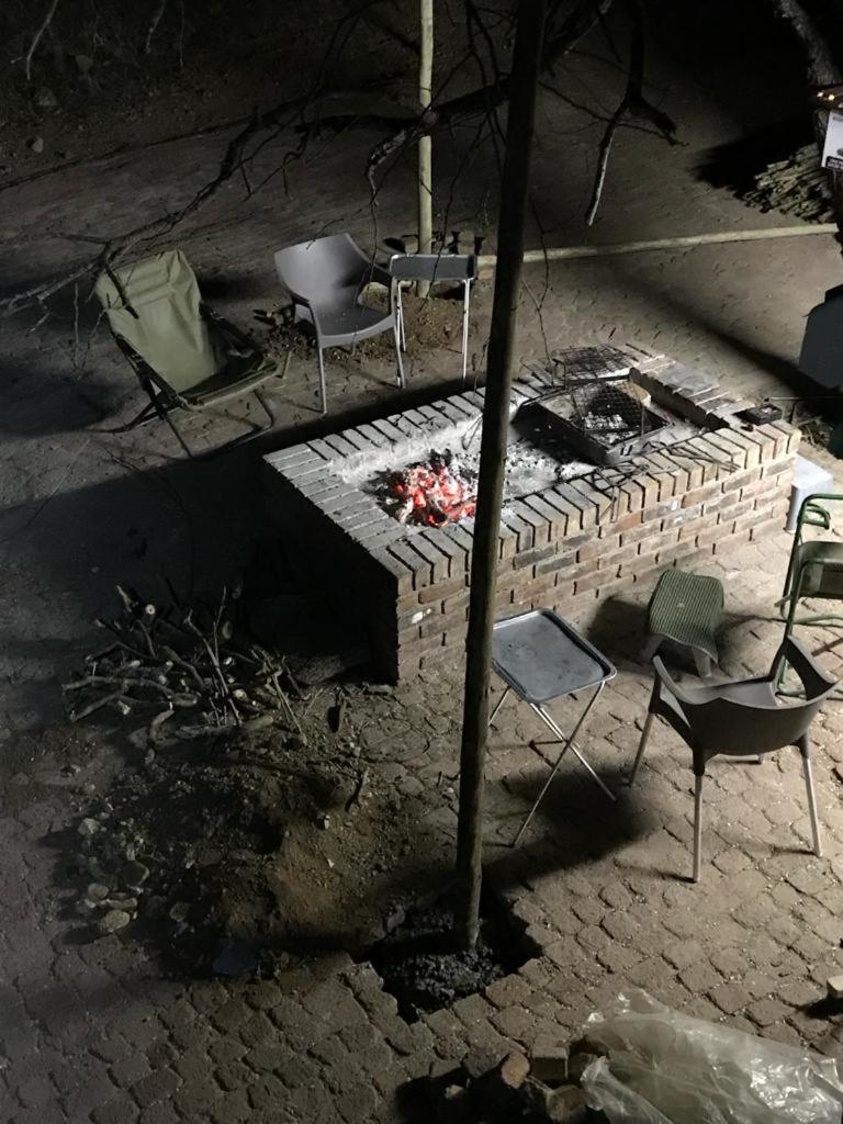 Kruger Wild Dog Inn Marloth Park Luaran gambar