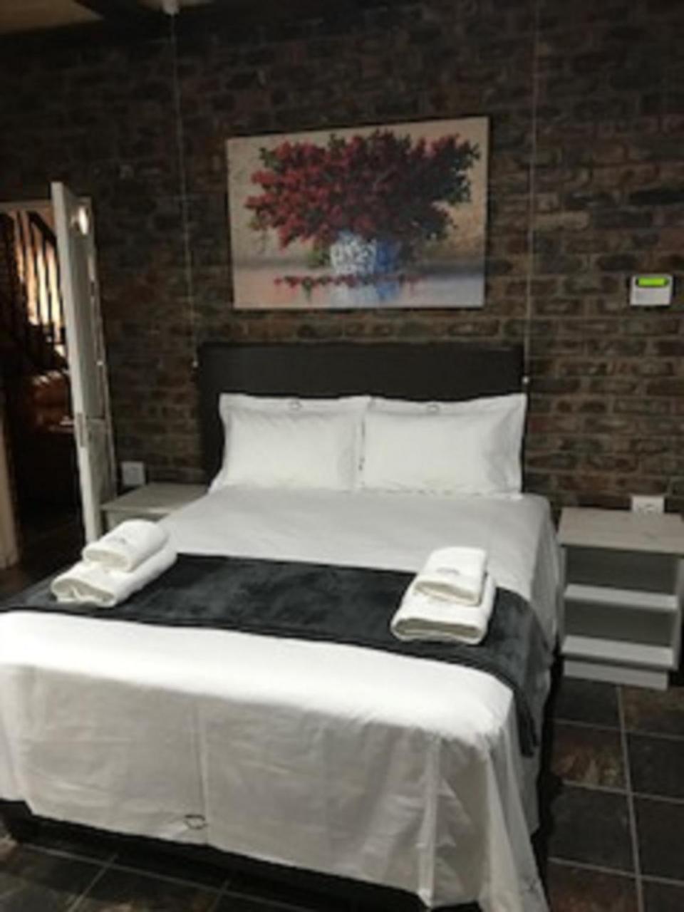 Kruger Wild Dog Inn Marloth Park Bilik gambar