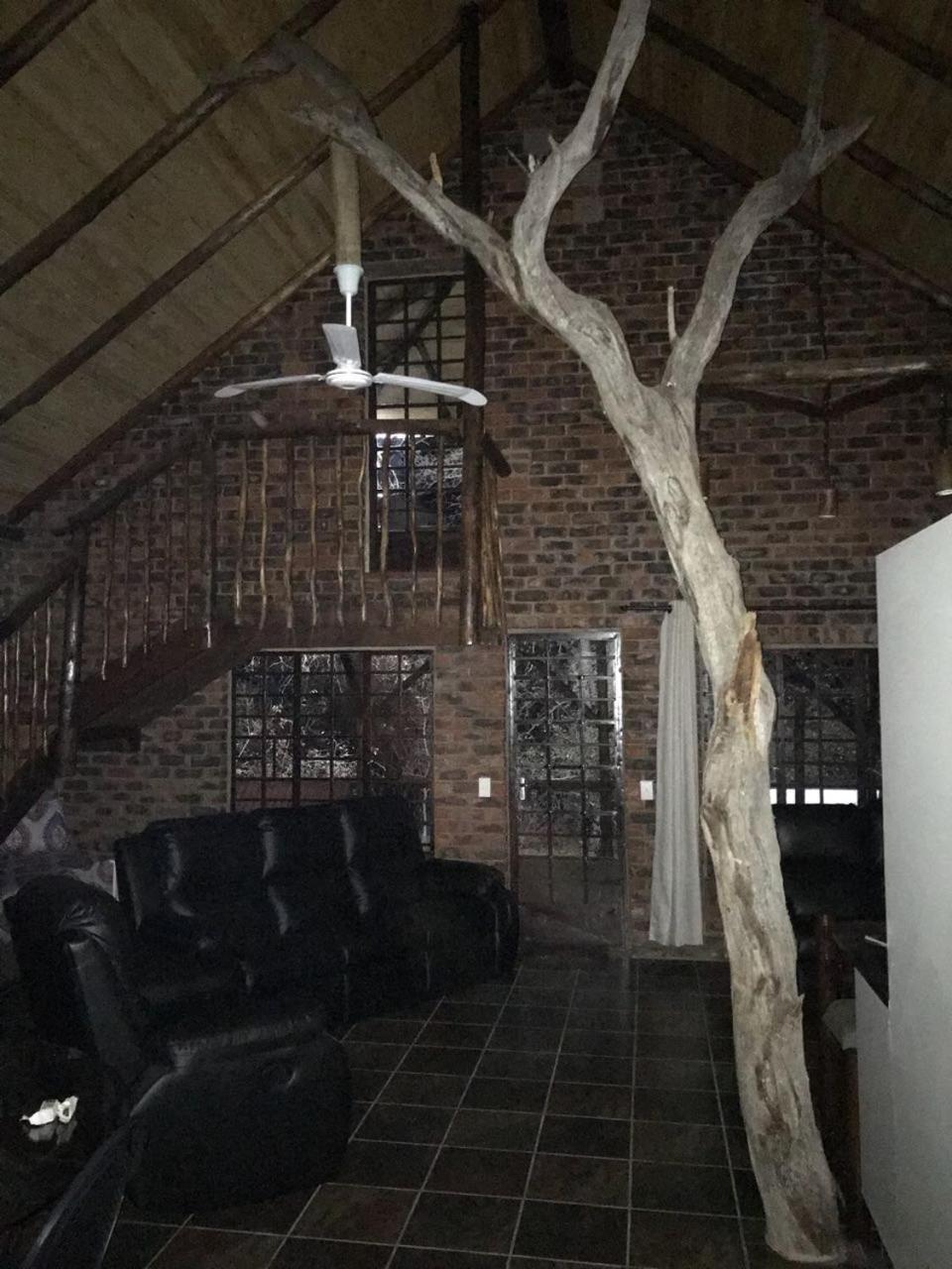 Kruger Wild Dog Inn Marloth Park Bilik gambar
