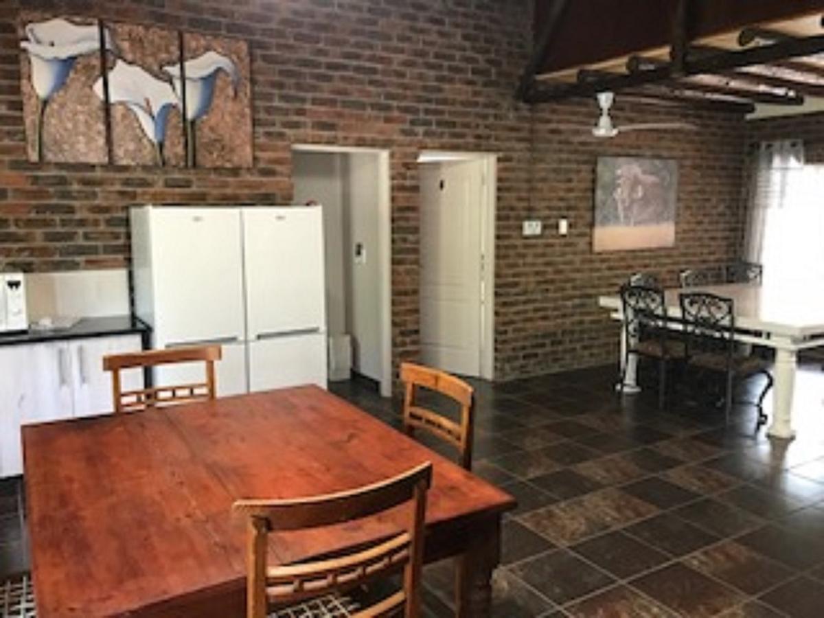 Kruger Wild Dog Inn Marloth Park Luaran gambar